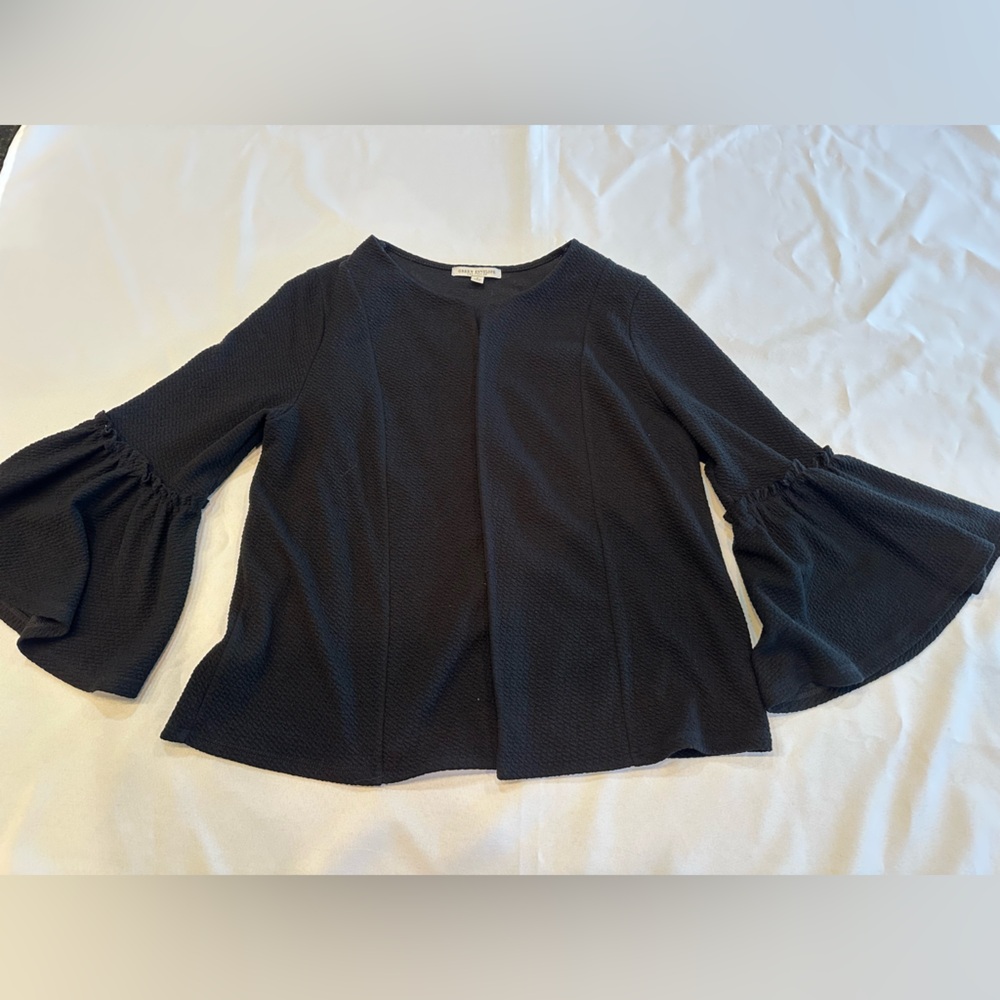 Green Envelope Women’s Cardi Like Top with Fun Sleeves Size Large